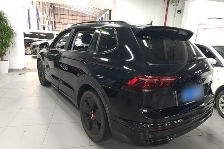 Used Volkswagen Tiguan L 2022 380TSI Automatic All-Wheel Drive R-Line Enhanced Comfort 7-Seater Rear Left 45 Deg