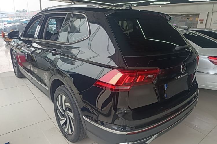 Used Volkswagen Tiguan L 2022 330TSI Automatic Two-Wheel Drive Smart Edition Rear Left 45 Deg