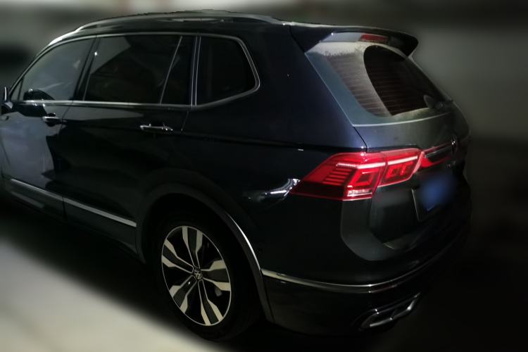Used Volkswagen Tiguan L 2022 330TSI Automatic Two-Wheel Drive R-Line Flagship Edition Rear Left 45 Deg