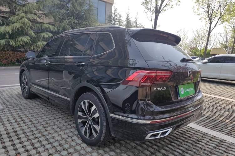 Used Volkswagen Tiguan L 2022 330TSI Automatic Two-Wheel Drive R-Line Enhanced Edition Rear Left 45 Deg
