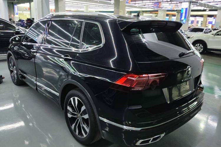 Used Volkswagen Tiguan L 2022 330TSI Automatic Two-Wheel Drive R-Line Enhanced Edition Rear Left 45 Deg