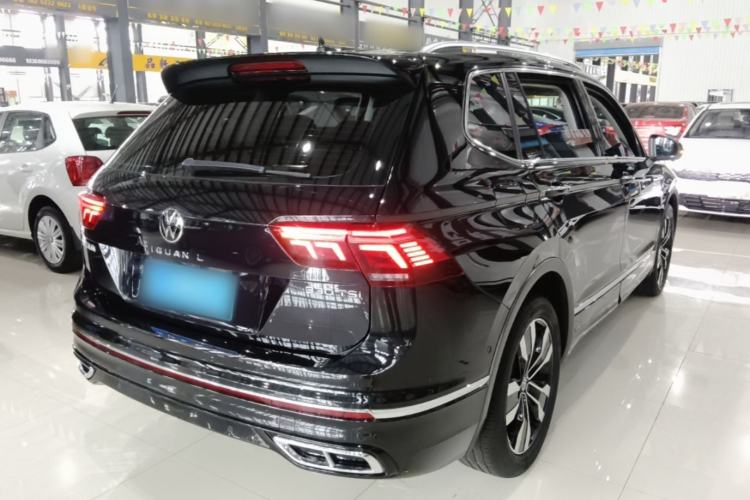 Used Volkswagen Tiguan L 2022 330TSI Automatic Two-Wheel Drive R-Line Enhanced Edition Rear Right 45 Deg