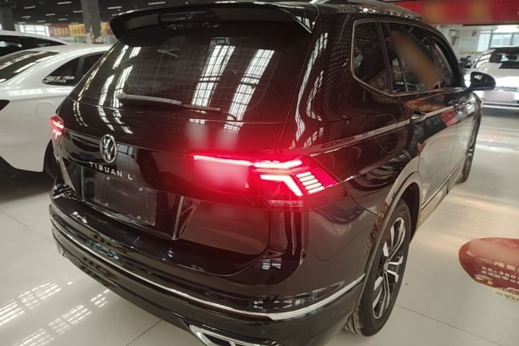 Used Volkswagen Tiguan L 2022 330TSI Automatic Two-Wheel Drive R-Line Enhanced Edition Rear Right 45 Deg