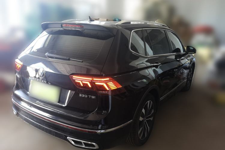 Used Volkswagen Tiguan L 2022 330TSI Automatic Two-Wheel Drive R-Line Enhanced Edition Rear Right 45 Deg