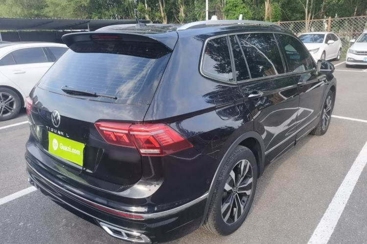 Used Volkswagen Tiguan L 2022 330TSI Automatic Two-Wheel Drive R-Line Enhanced Edition Rear Right 45 Deg
