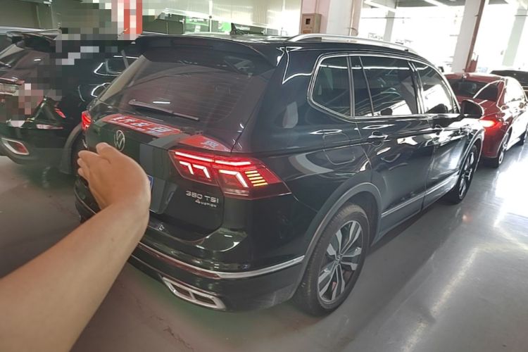 Used Volkswagen Tiguan L 2022 330TSI Automatic Two-Wheel Drive R-Line Flagship Edition Rear Right 45 Deg