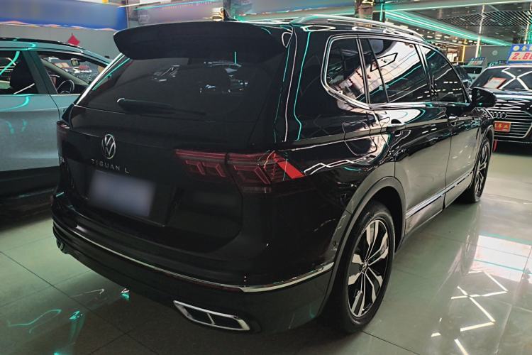Used Volkswagen Tiguan L 2022 330TSI Automatic Two-Wheel Drive R-Line Enhanced Edition Rear Right 45 Deg