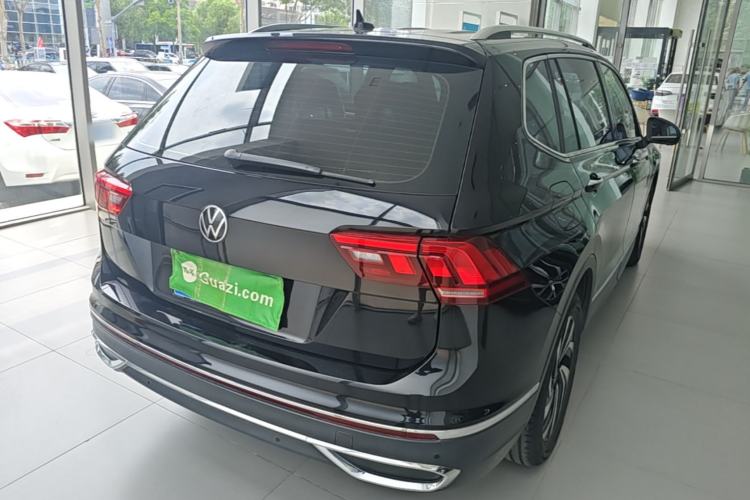 Used Volkswagen Tiguan L 2022 330TSI Automatic Two-Wheel Drive Smart Edition Rear Right 45 Deg