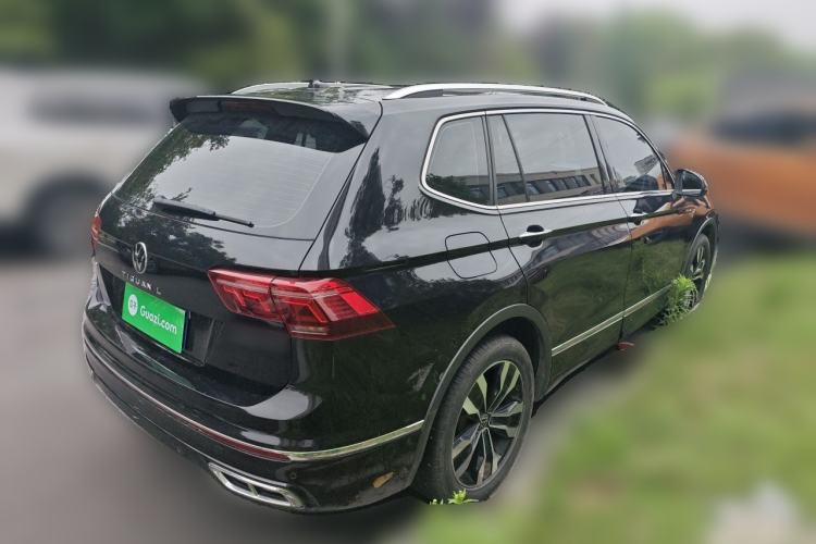 Used Volkswagen Tiguan L 2022 330TSI Automatic Two-Wheel Drive R-Line Enhanced Edition Rear Right 45 Deg