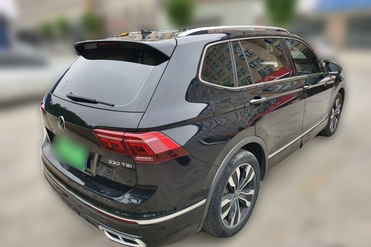Used Volkswagen Tiguan L 2022 330TSI Automatic Two-Wheel Drive R-Line Enhanced Edition Rear Right 45 Deg