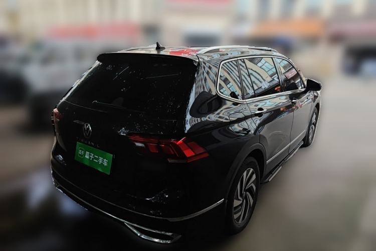 Used Volkswagen Tiguan L 2022 330TSI Automatic Two-Wheel Drive Smart Edition Rear Right 45 Deg