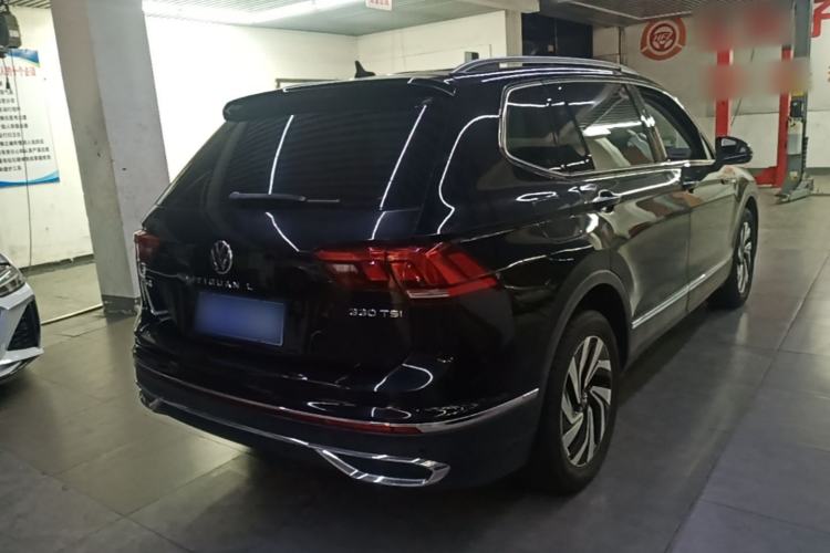 Used Volkswagen Tiguan L 2022 330TSI Automatic Two-Wheel Drive Smart Edition Rear Right 45 Deg