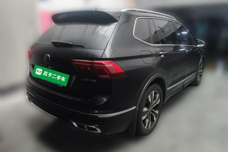 Used Volkswagen Tiguan L 2022 330TSI Automatic Two-Wheel Drive R-Line Enhanced Edition Rear Right 45 Deg