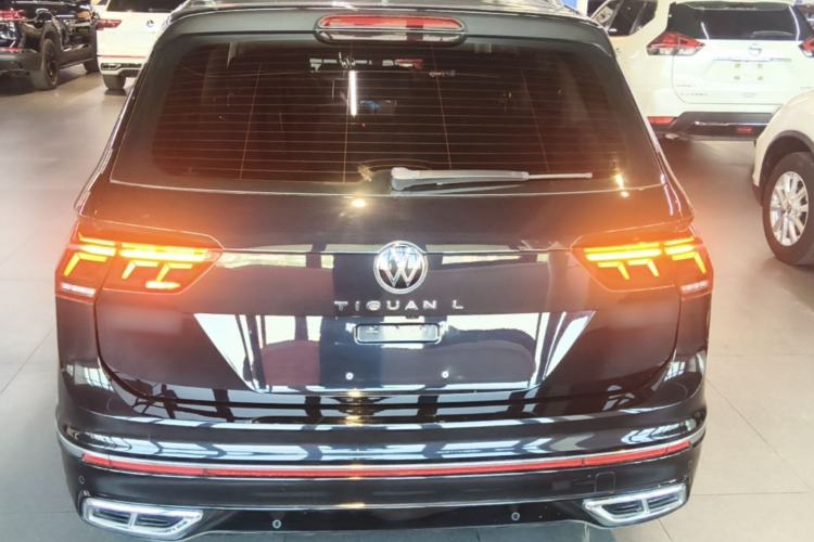 Used Volkswagen Tiguan L 2022 330TSI Automatic Two-Wheel Drive R-Line Flagship Edition Rear