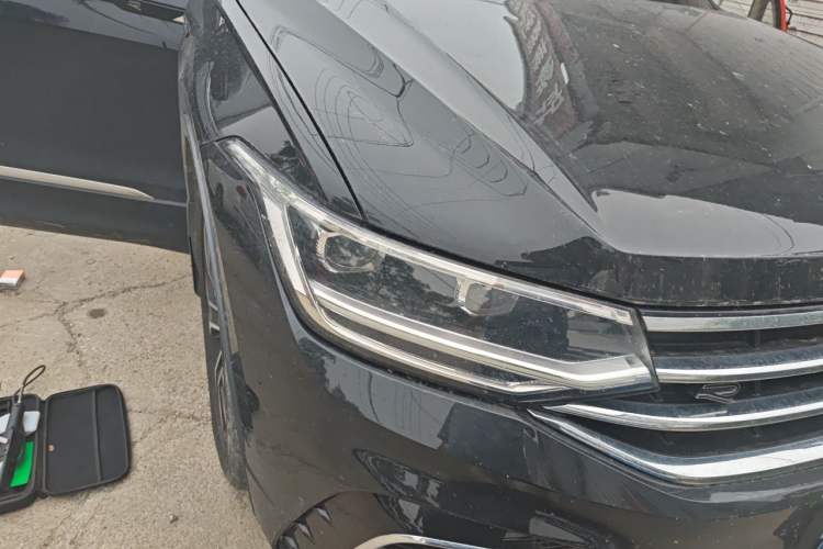 Used Volkswagen Tiguan L 2022 330TSI Automatic Two-Wheel Drive R-Line Enhanced Edition Right Front Headlight