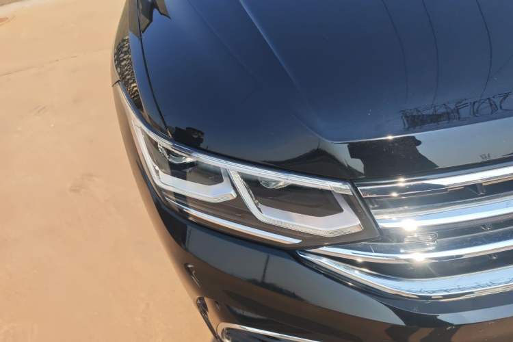Used Volkswagen Tiguan L 2022 330TSI Automatic Two-Wheel Drive R-Line Flagship Edition Right Front Headlight