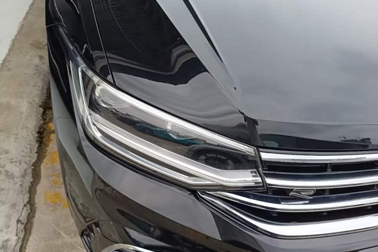 Used Volkswagen Tiguan L 2022 330TSI Automatic Two-Wheel Drive R-Line Enhanced Edition Right Front Headlight