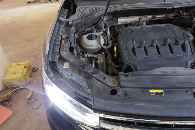Used Volkswagen Tiguan L 2022 330TSI Automatic Two-Wheel Drive R-Line Enhanced Edition Right Front Headlight