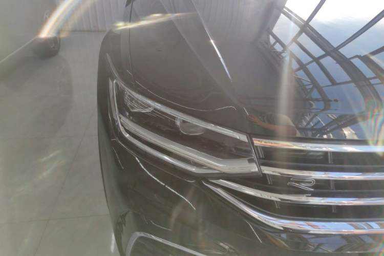Used Volkswagen Tiguan L 2022 330TSI Automatic Two-Wheel Drive R-Line Enhanced Edition Right Front Headlight