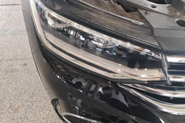 Used Volkswagen Tiguan L 2022 330TSI Automatic Two-Wheel Drive R-Line Enhanced Edition Right Front Headlight