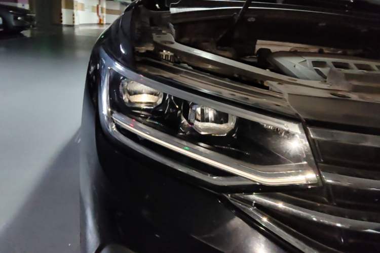 Used Volkswagen Tiguan L 2022 330TSI Automatic Two-Wheel Drive Smart Edition Right Front Headlight