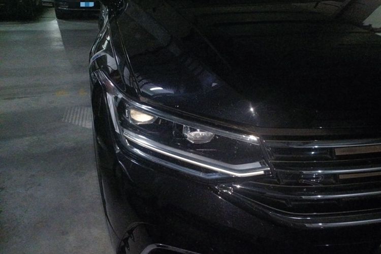 Used Volkswagen Tiguan L 2022 330TSI Automatic Two-Wheel Drive R-Line Enhanced Edition Right Front Headlight
