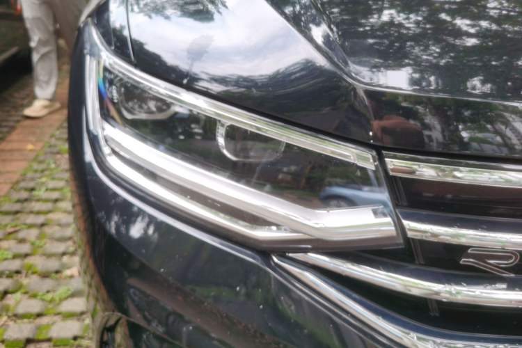 Used Volkswagen Tiguan L 2022 330TSI Automatic Two-Wheel Drive R-Line Enhanced Edition Right Front Headlight