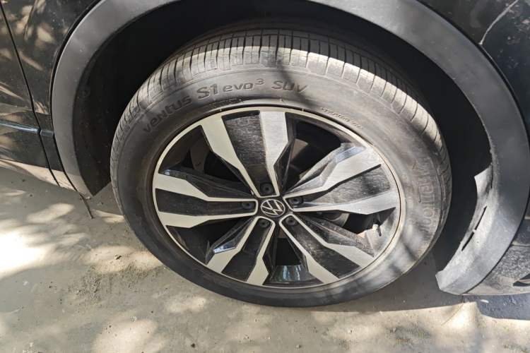 Used Volkswagen Tiguan L 2022 330TSI Automatic Two-Wheel Drive R-Line Enhanced Edition Right Front Wheel Hub