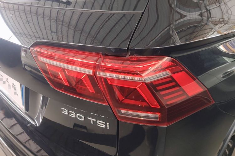 Used Volkswagen Tiguan L 2022 330TSI Automatic Two-Wheel Drive R-Line Enhanced Edition Right Rear Taillight
