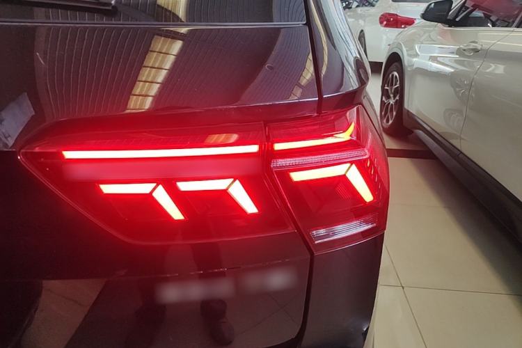 Used Volkswagen Tiguan L 2022 330TSI Automatic Two-Wheel Drive R-Line Enhanced Edition Right Rear Taillight