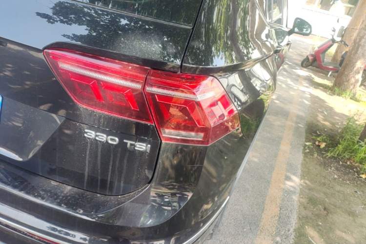 Used Volkswagen Tiguan L 2022 330TSI Automatic Two-Wheel Drive R-Line Enhanced Edition Right Rear Taillight