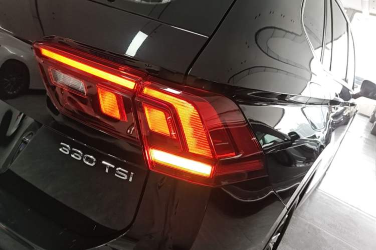 Used Volkswagen Tiguan L 2022 330TSI Automatic Two-Wheel Drive Smart Edition Right Rear Taillight