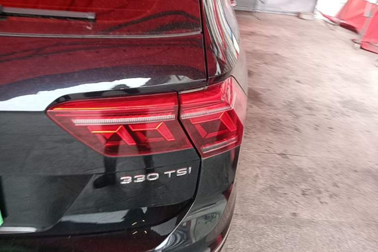 Used Volkswagen Tiguan L 2022 330TSI Automatic Two-Wheel Drive R-Line Enhanced Edition Right Rear Taillight