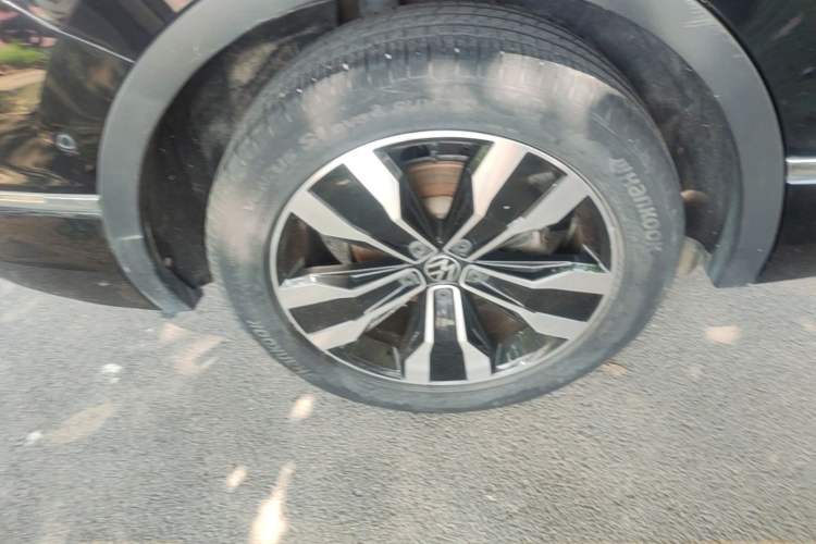 Used Volkswagen Tiguan L 2022 330TSI Automatic Two-Wheel Drive R-Line Enhanced Edition Right Rear Wheel Hub