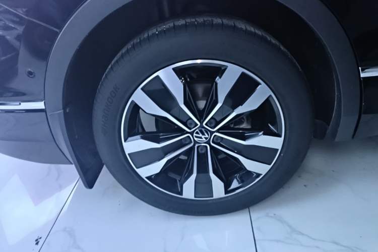 Used Volkswagen Tiguan L 2022 330TSI Automatic Two-Wheel Drive R-Line Enhanced Edition Right Rear Wheel Hub
