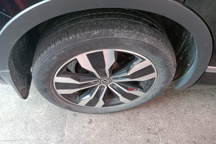 Used Volkswagen Tiguan L 2022 330TSI Automatic Two-Wheel Drive R-Line Enhanced Edition Right Rear Wheel Hub