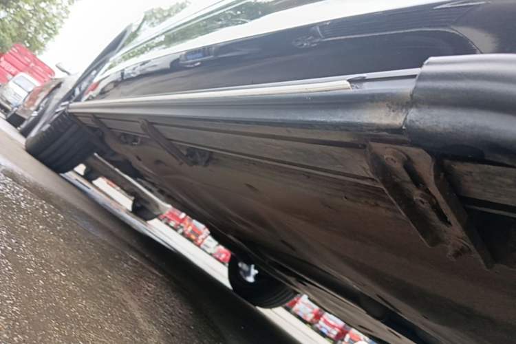 Used Volkswagen Tiguan L 2022 330TSI Automatic Two-Wheel Drive R-Line Enhanced Edition Right Side Sill