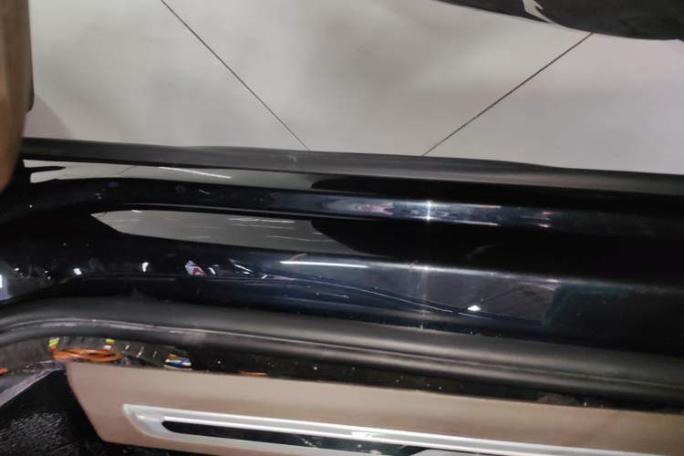 Used Volkswagen Tiguan L 2022 330TSI Automatic Two-Wheel Drive R-Line Enhanced Edition Right Side Sill