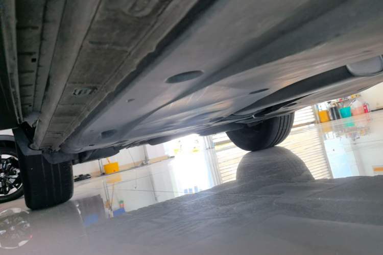 Used Volkswagen Tiguan L 2022 330TSI Automatic Two-Wheel Drive R-Line Enhanced Edition Right Side Sill