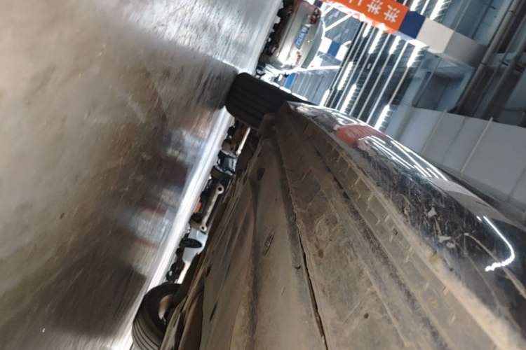 Used Volkswagen Tiguan L 2022 330TSI Automatic Two-Wheel Drive R-Line Enhanced Edition Right Side Sill