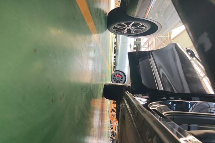 Used Volkswagen Tiguan L 2022 330TSI Automatic Two-Wheel Drive R-Line Enhanced Edition Right Side Sill