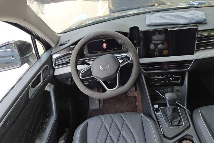 Used Volkswagen Tiguan L 2022 330TSI Automatic Two-Wheel Drive Smart Edition Steering Wheel