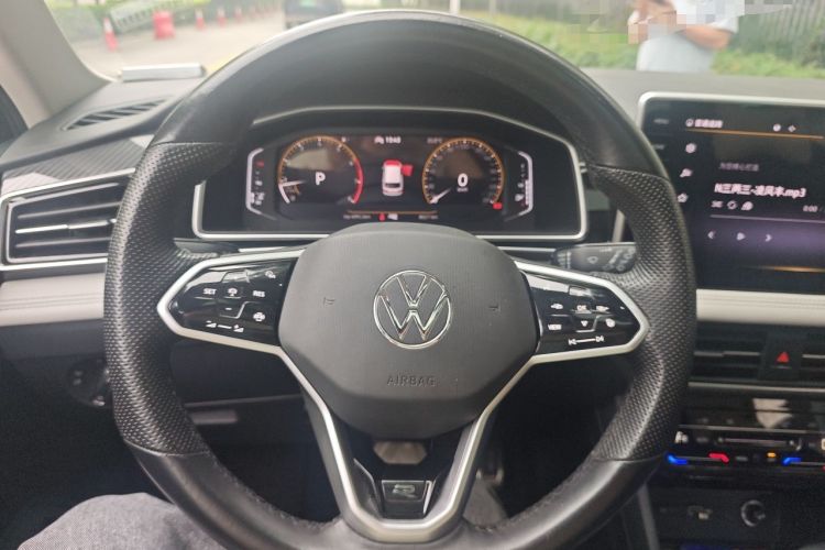 Used Volkswagen Tiguan L 2022 330TSI Automatic Two-Wheel Drive R-Line Flagship Edition Steering Wheel