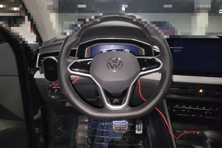 Used Volkswagen Tiguan L 2022 380TSI Automatic All-Wheel Drive R-Line Enhanced Comfort 7-Seater Steering Wheel