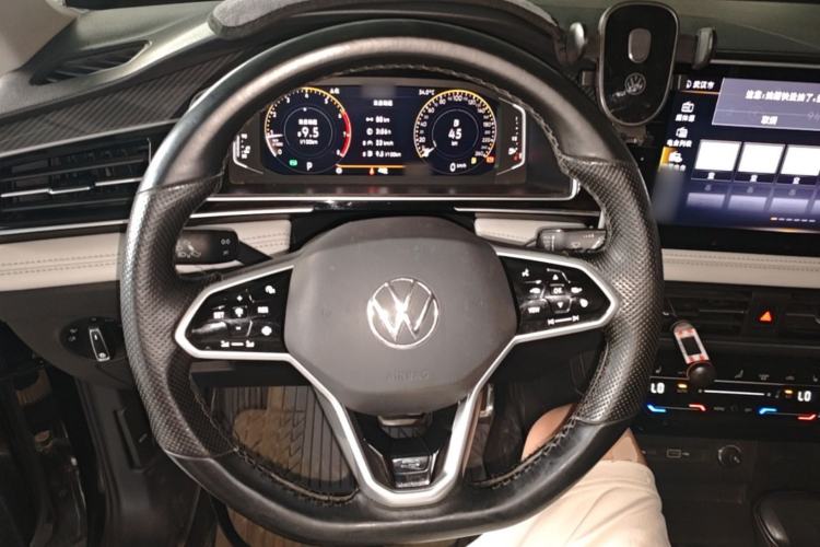 Used Volkswagen Tiguan L 2022 330TSI Automatic Two-Wheel Drive R-Line Enhanced Edition Steering Wheel