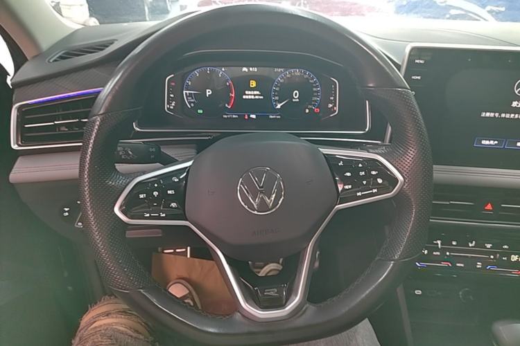 Used Volkswagen Tiguan L 2022 330TSI Automatic Two-Wheel Drive R-Line Flagship Edition Steering Wheel