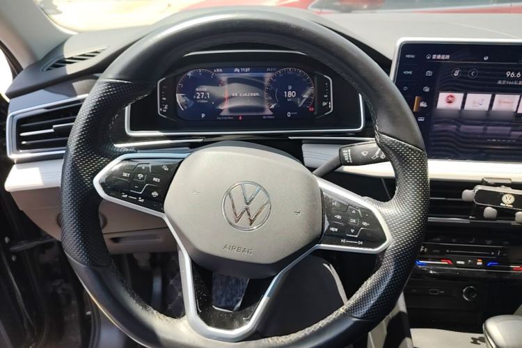 Used Volkswagen Tiguan L 2022 330TSI Automatic Two-Wheel Drive Smart Edition Steering Wheel