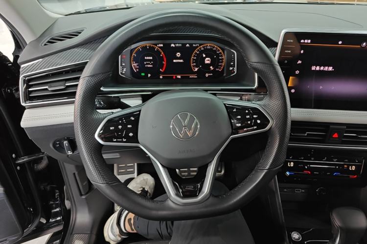 Used Volkswagen Tiguan L 2022 380TSI Automatic All-Wheel Drive R-Line Enhanced Comfort 7-Seater Steering Wheel