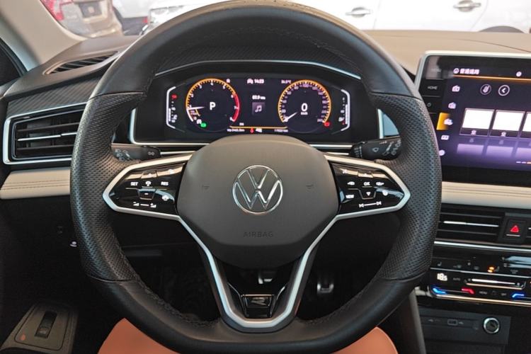 Used Volkswagen Tiguan L 2022 330TSI Automatic Two-Wheel Drive R-Line Enhanced Edition Steering Wheel