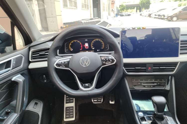 Used Volkswagen Tiguan L 2022 330TSI Automatic Two-Wheel Drive R-Line Enhanced Edition Steering Wheel